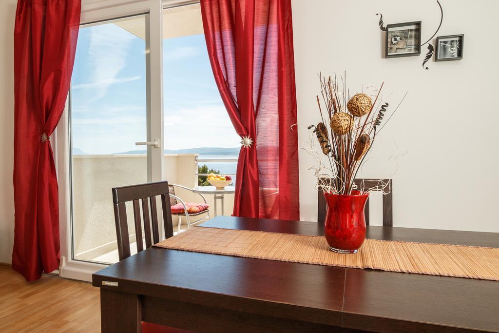 אומיס Apartments Villa Stari Koko מראה חיצוני תמונה