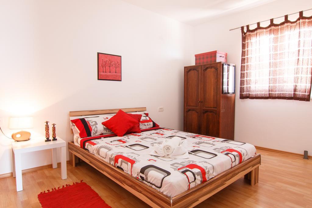 אומיס Apartments Villa Stari Koko מראה חיצוני תמונה