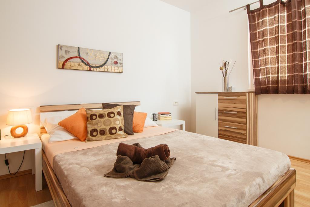אומיס Apartments Villa Stari Koko מראה חיצוני תמונה