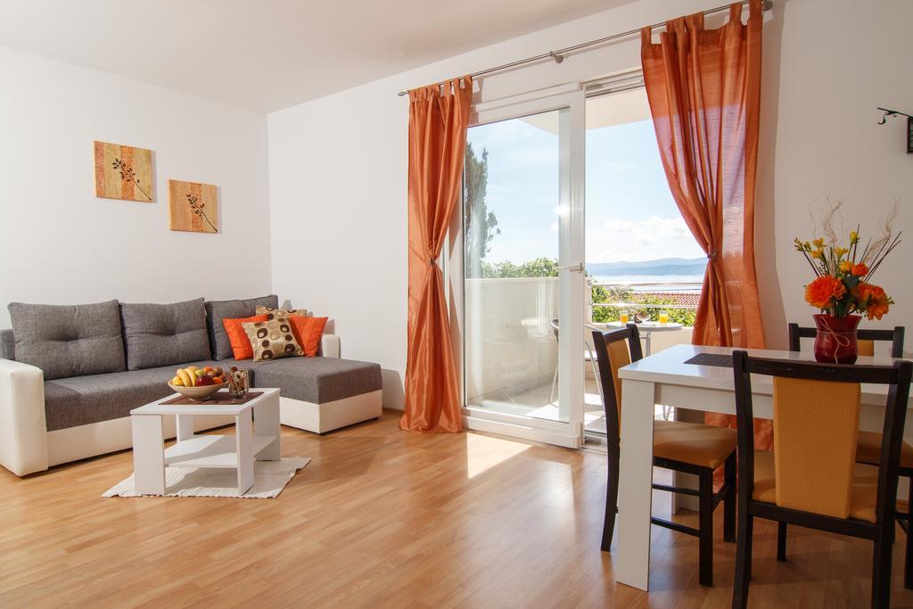 אומיס Apartments Villa Stari Koko מראה חיצוני תמונה