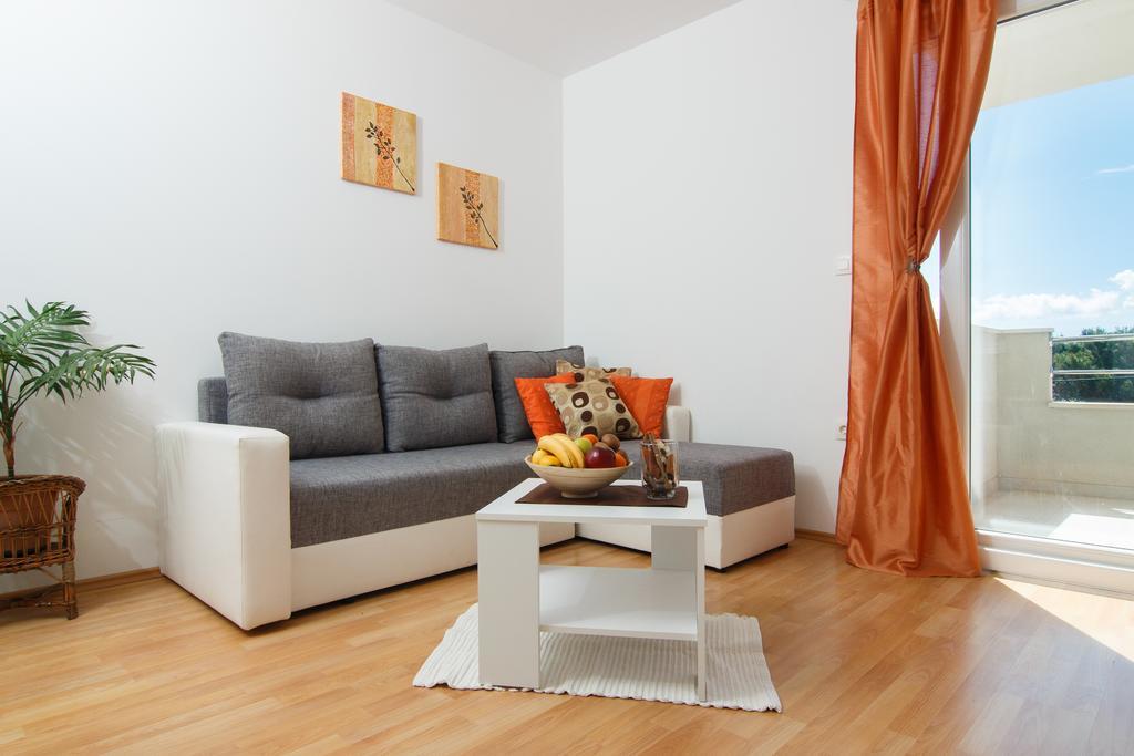 אומיס Apartments Villa Stari Koko מראה חיצוני תמונה